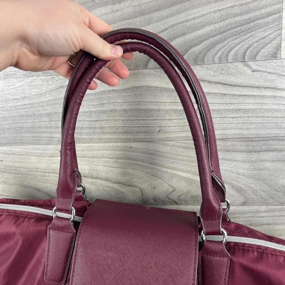 Aimee Kestenberg Duffle Tote Bag Womens‎ Red Double Handle Inner Pockets Travel